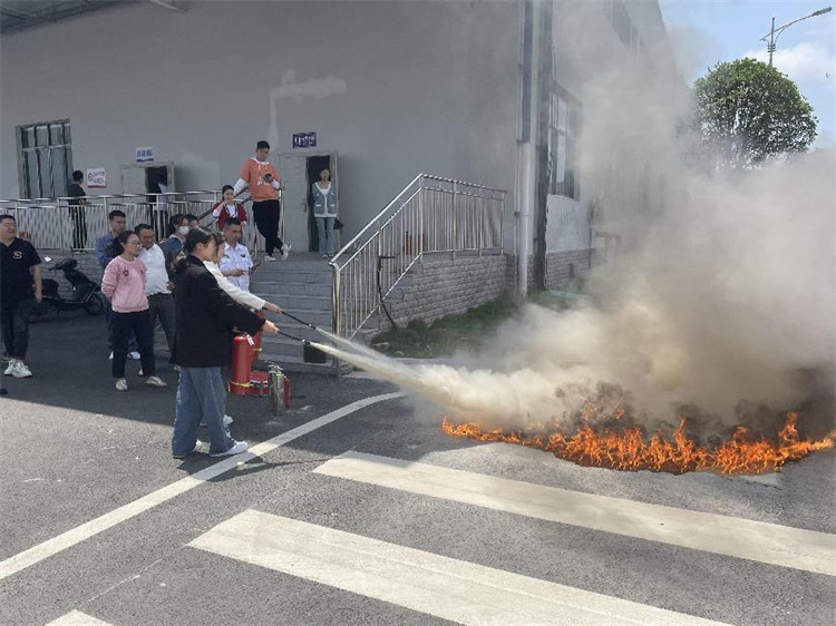 四川供銷騏驥冷鏈物流有限公司組織開(kāi)展消防安全知識(shí)培訓(xùn)